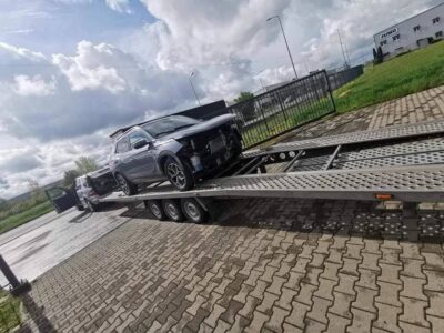 Tractări Rapide 24H și Transport Auto Intern și Internațional