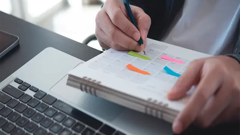 Zece sfaturi esențiale pentru scrierea unui anunț publicitar online de succes