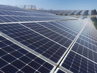 Cautam terenuri pentru proiect fotovoltaic