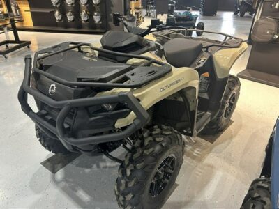 licitație/vânzare de scutere, UTV-uri, ATV-uri și quad-uri noi la prețuri accesibile, marca Can-Am, Polaris, CFMOTO